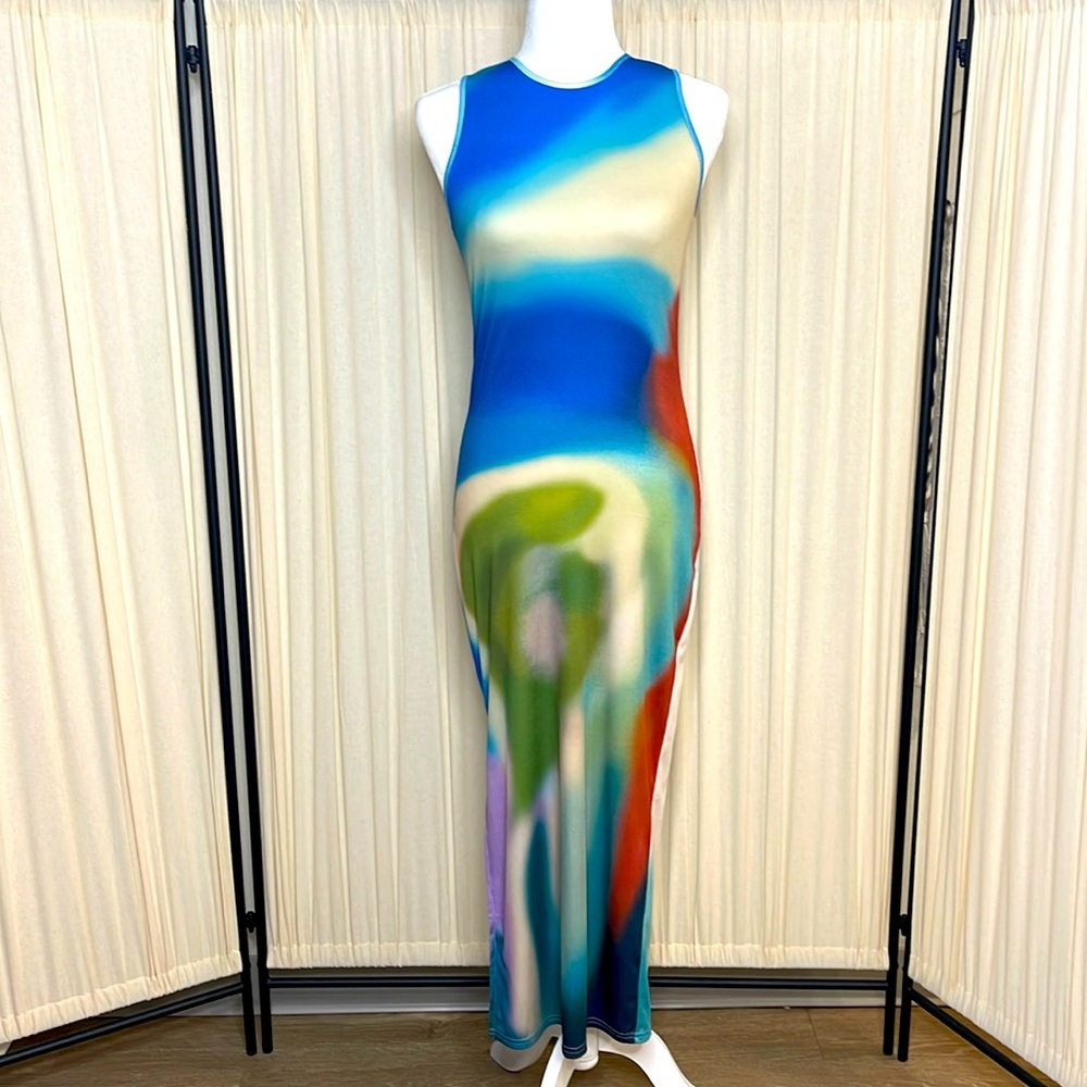 EUC- OMBRÉ MULTI COLOR STRETCH DRESS SIZE SMALL